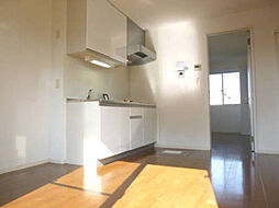 ウィスタリア・ガーデンＢ 1階1LDKのリビング/ダイニング