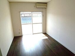 京王相模原線 南大沢駅 バス10分 めぐみ野下車 徒歩4分の賃貸アパート 2階1Kのリビング/ダイニング