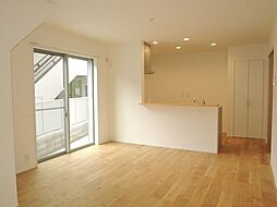 シャネル　メゾン C 3LDKのリビング/ダイニング