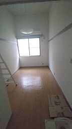 ドエル馬絹B 224 2階ワンルームのリビング/ダイニング