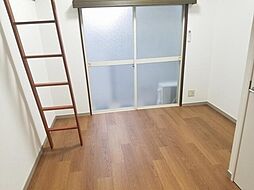 ライフピアクィーン 1階1Kのリビング/ダイニング