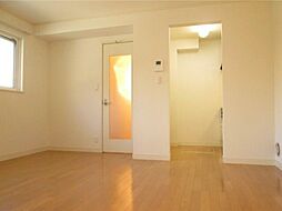 ガーデン 101 1階1LDKのリビング/ダイニング