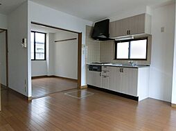 グランデハイツ 301 3階2DKのリビング/ダイニング