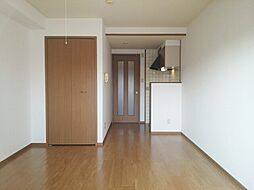 メゾン・クレール 1階1Kのリビング/ダイニング