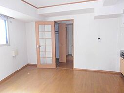 リライアンスコート志村 201 2階1LDKのリビング/ダイニング