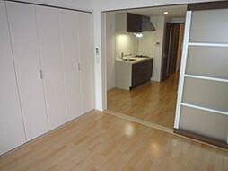 Osaka Metro御堂筋線 大国町駅 徒歩3分の賃貸マンション 5階1DKのリビング/ダイニング