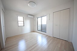 京王相模原線 京王多摩センター駅 徒歩10分の賃貸アパート 2階1Kのリビング/ダイニング