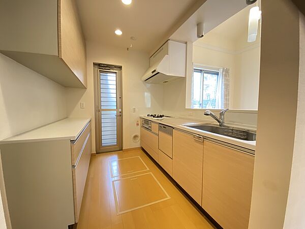 detached 東京都町田市薬師台２丁目35

地図を見る