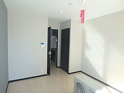 JR総武線 本八幡駅 徒歩5分の賃貸マンション 10階1Kのリビング/ダイニング