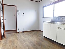 東急田園都市線 つきみ野駅 徒歩8分の賃貸マンション 2階2DKのリビング/ダイニング