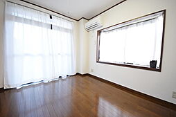 小田急多摩線 黒川駅 徒歩4分の賃貸マンション 3階2DKのリビング/ダイニング