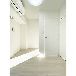 コンフォリア・リヴ巣鴨 9階1LDKのリビング/ダイニング