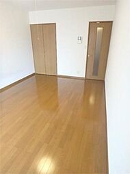 京王相模原線 南大沢駅 バス14分 殿ヶ谷下車 徒歩1分の賃貸アパート 2階1Kのリビング/ダイニング