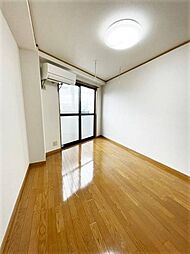 ヴァンテアンII 2階1Kのリビング/ダイニング