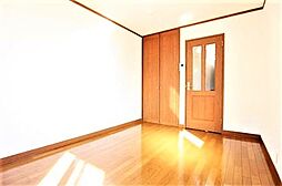 エルマーノ・カーサ・ナガタニ 102 1階1Kのリビング/ダイニング