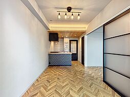 リノスタイル神戸下山手 302 3階1LDKのリビング/ダイニング