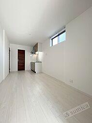 ジャカルタ 3階1LDKのリビング/ダイニング