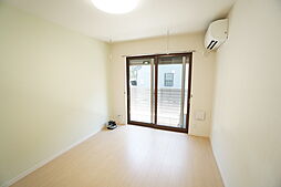 クレセール調布B 108 1階ワンルームのリビング/ダイニング