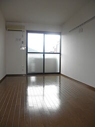 T・ハウス 2階1Kのリビング/ダイニング