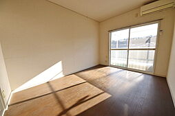 京王相模原線 南大沢駅 バス10分 南陽台下車 徒歩2分の賃貸アパート 1階1Kのリビング/ダイニング