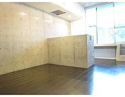 イプセ学芸大学 2階ワンルームのリビング/ダイニング