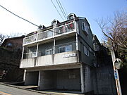 玉川学園前駅より徒歩9分 2階 築32年8ヶ月の賃貸物件