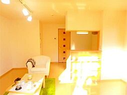 クレール四季彩の丘六番館 205 2階1LDKのリビング/ダイニング