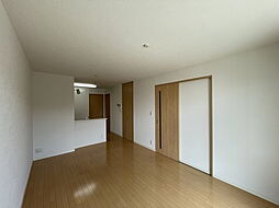 メゾン・プチボヌール 101 1階1LDKのリビング/ダイニング