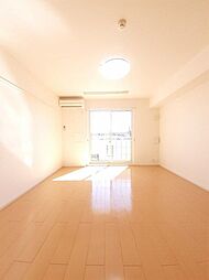 アンジュコリーヌ 104 1階ワンルームのリビング/ダイニング