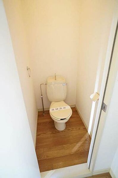 画像9:【トイレ】バストイレ別です♪