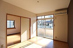 フラワーエステート 1階2DKのリビング/ダイニング