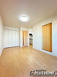 コンフォール 2階ワンルームのリビング/ダイニング