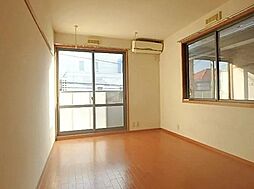 グレースハイム 2階1Kのリビング/ダイニング