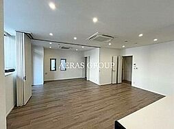 Qu4ttro Arca 九段 3階2SLDKのリビング/ダイニング