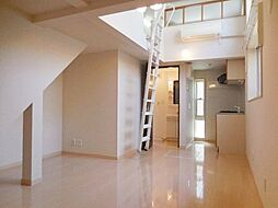 フォレスト久我山 1階ワンルームのリビング/ダイニング