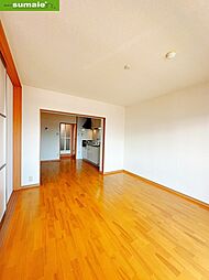 ローパス三葛 306 3階2LDKのリビング/ダイニング