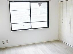 アンジェ調布 301 3階ワンルームのリビング/ダイニング