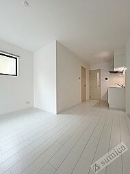 近鉄大阪線 長瀬駅 徒歩9分の賃貸アパート 3階1LDKのリビング/ダイニング