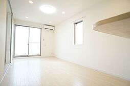 小田急小田原線 玉川学園前駅 徒歩3分の賃貸アパート 3階1LDKのリビング/ダイニング