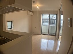 La Famille 103 1階1LDKのリビング/ダイニング