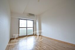 阪急千里線 吹田駅 徒歩7分の賃貸マンション 2階1Kのリビング/ダイニング