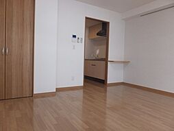 レオパレスK・Royal 2階1Kのリビング/ダイニング