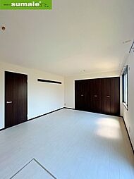 ローズアベニュー 1階2LDKのリビング/ダイニング