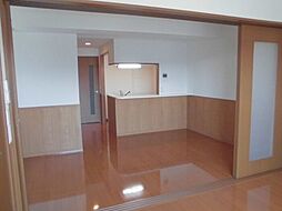 キャメロット新越谷 7階1LDKのリビング/ダイニング