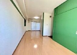 SPACE82 1階ワンルームのリビング/ダイニング