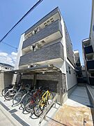 高石駅より徒歩10分 3階 築1年10ヶ月の賃貸物件