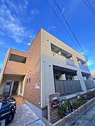 鳳駅より徒歩4分 1階 築13年8ヶ月の賃貸物件