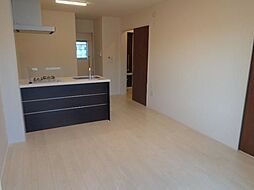 アルテサーノ 201 2階1LDKのリビング/ダイニング