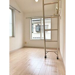 新調布ハイツＢ号館 2階ワンルームのリビング/ダイニング