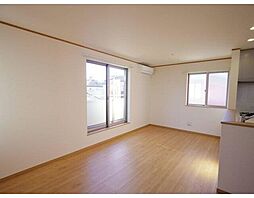 Kolet青井六丁目#06 1階4LDKのリビング/ダイニング